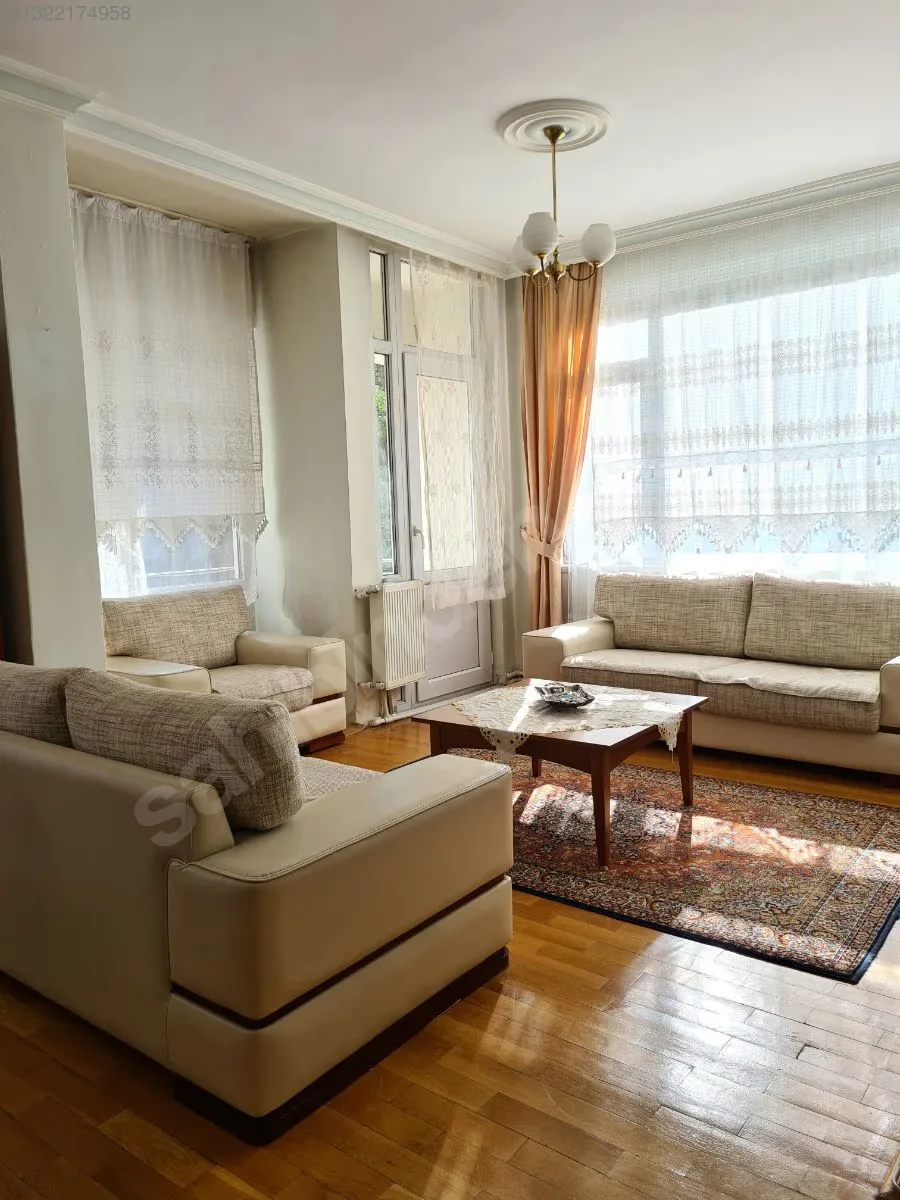Çankaya Güvenevler Mah.'da 80 m² 2+1 Kiralık Daire