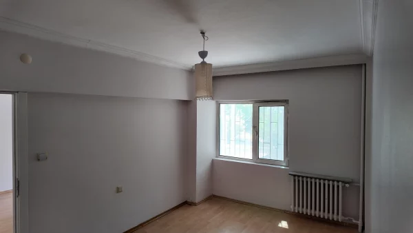 MALTEPE' DE MERKEZİ KONUMDA  BAHÇELİ 2+1 KİRALIK - Görsel 13