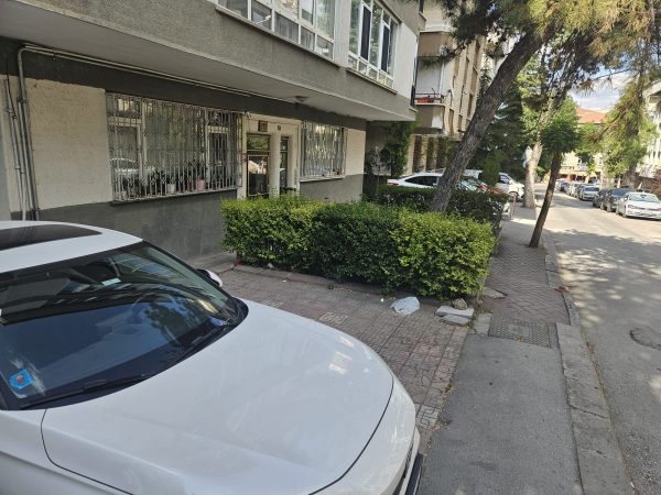 BAHÇELİEVLER 7. CADDEYE YAKIN 2+1 EŞYALI DAİRE - Görsel 9