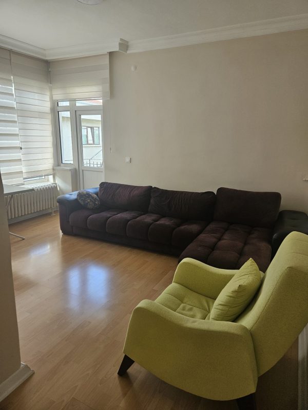 BAHÇELİEVLER 7. CADDEYE YAKIN 2+1 EŞYALI DAİRE