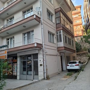 LİBYA CADDESİ  3+1  TEMİZ YAPILI DAİRE