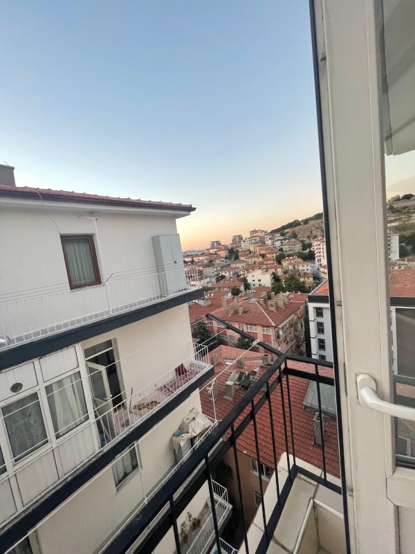 ÇANKAYA İLERİ MAHALLESİNDE İÇİ YAPILI 3+1 DAİRE - Görsel 25