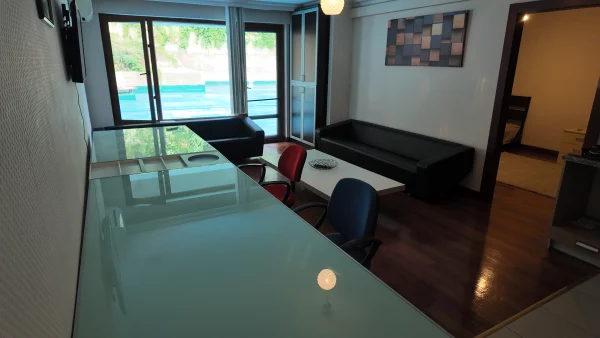 YILDIZEVLER MAHALLESİNDE TERASLI EŞYALI LÜKS 1+1 DAİRE - Görsel 5