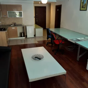 YILDIZEVLER MAHALLESİNDE TERASLI EŞYALI LÜKS 1+1 DAİRE