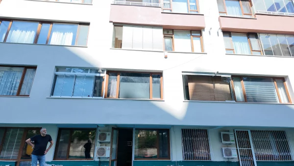 YILDIZEVLER MAHALLESİNDE TERASLI EŞYALI LÜKS 1+1 DAİRE - Görsel 20