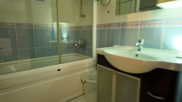YILDIZEVLER MAHALLESİNDE TERASLI EŞYALI LÜKS 1+1 DAİRE - Görsel 25