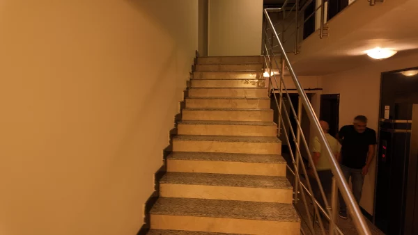 YILDIZEVLER MAHALLESİNDE TERASLI EŞYALI LÜKS 1+1 DAİRE - Görsel 28
