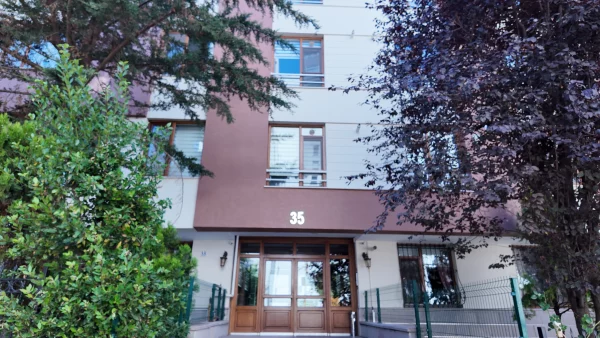 YILDIZEVLER MAHALLESİNDE TERASLI EŞYALI LÜKS 1+1 DAİRE - Görsel 31