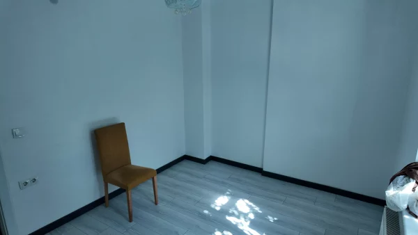 İLKER CADDESİ ÜZERİNDE BAKIMLI KATTA OTURUMA HAZIR 3+1 KİRALIK DAİRE - Görsel 3