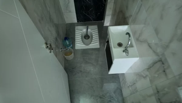 İLKER CADDESİ ÜZERİNDE BAKIMLI KATTA OTURUMA HAZIR 3+1 KİRALIK DAİRE - Görsel 7