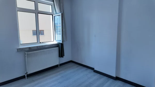 İLKER CADDESİ ÜZERİNDE BAKIMLI KATTA OTURUMA HAZIR 3+1 KİRALIK DAİRE - Görsel 14