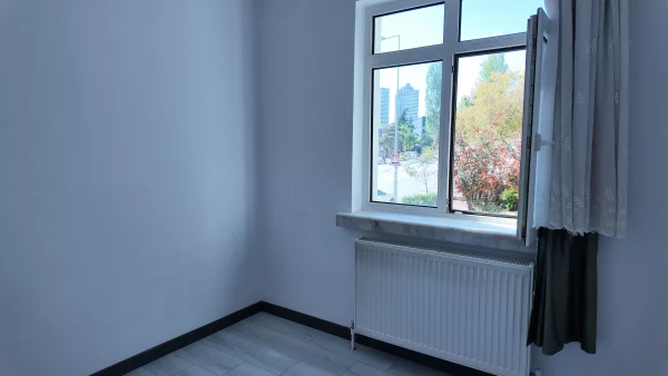 İLKER CADDESİ ÜZERİNDE BAKIMLI KATTA OTURUMA HAZIR 3+1 KİRALIK DAİRE - Görsel 15