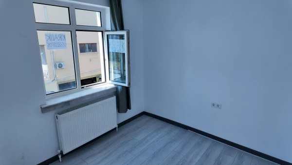 İLKER CADDESİ ÜZERİNDE BAKIMLI KATTA OTURUMA HAZIR 3+1 KİRALIK DAİRE - Görsel 28
