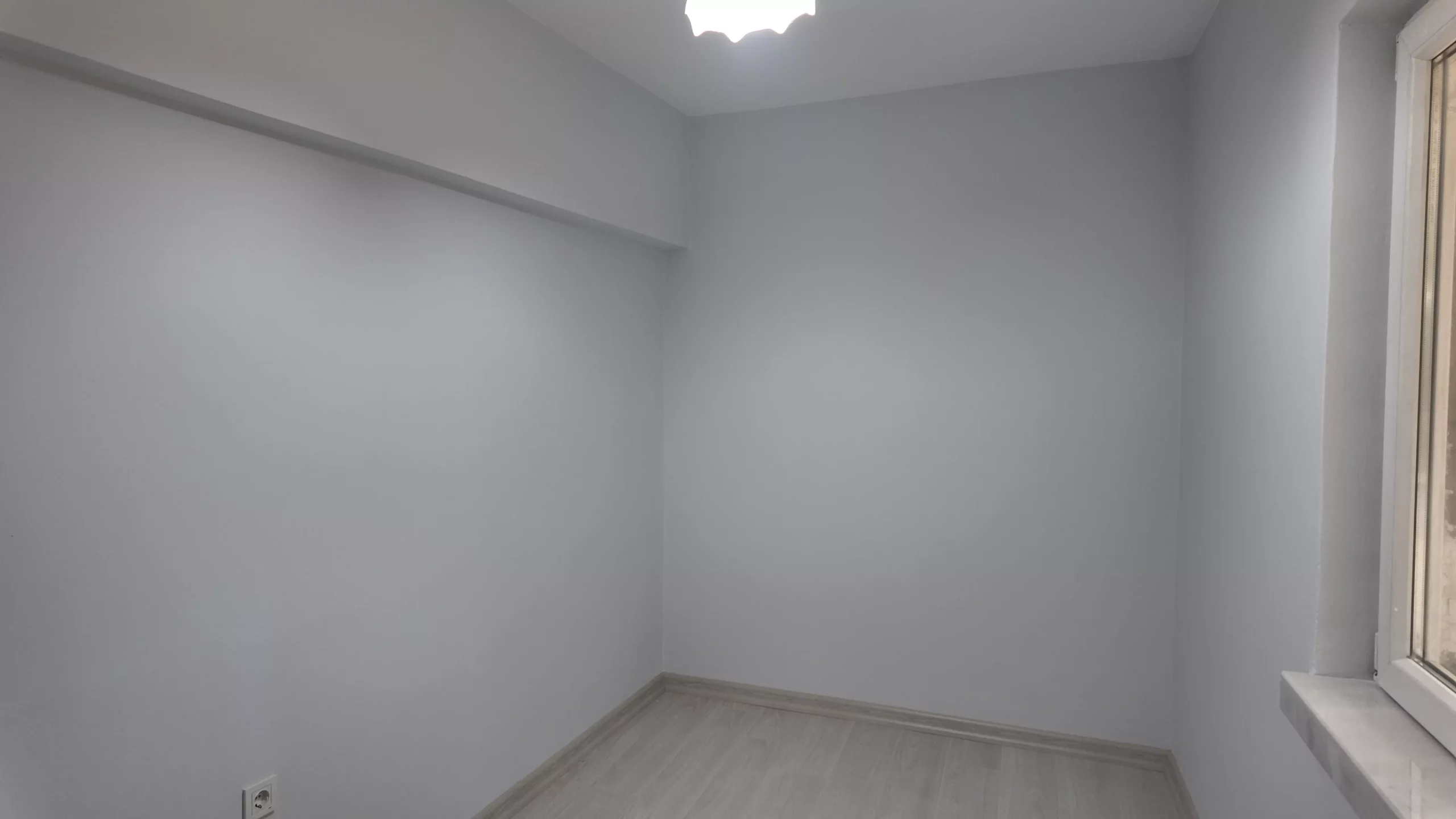 BAHÇELİEVLER 7. CADDEYE YAKIN YENİ YAPILI 3+1 EBEVEYN BANYOLU DAİRE