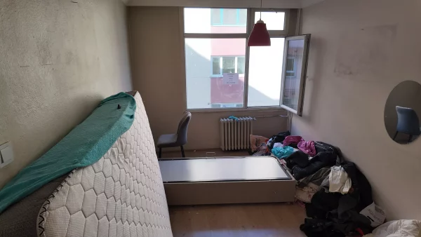 KIZILAY HATAY SOKAKTA ASANSÖRLÜ 3+1 BAKIMLI DAİRE HEMEN TAŞININ - Görsel 3
