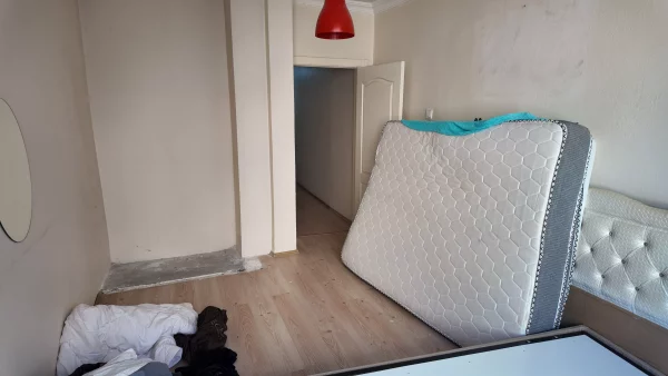 KIZILAY HATAY SOKAKTA ASANSÖRLÜ 3+1 BAKIMLI DAİRE HEMEN TAŞININ - Görsel 4