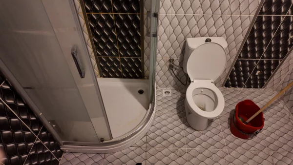 KIZILAY HATAY SOKAKTA ASANSÖRLÜ 3+1 BAKIMLI DAİRE HEMEN TAŞININ - Görsel 22
