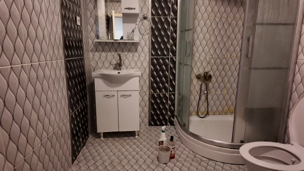 KIZILAY HATAY SOKAKTA ASANSÖRLÜ 3+1 BAKIMLI DAİRE HEMEN TAŞININ - Görsel 23