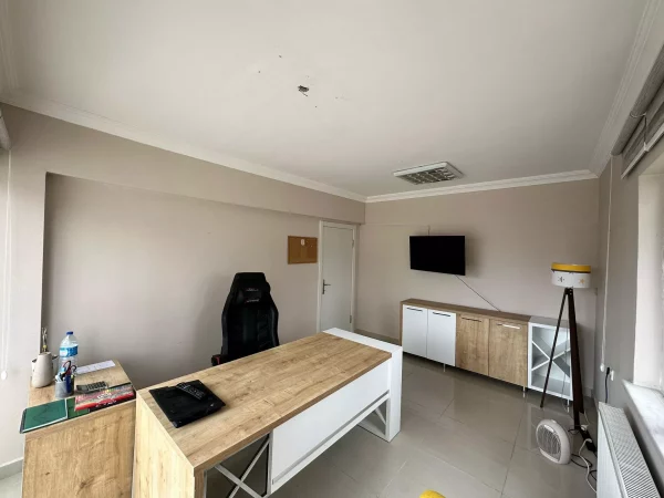YEŞİLPARK EVLERİ SİTESİNDE 140M2 BAHÇE KULLANIMLI FIRSAT DAİRE - Görsel 5