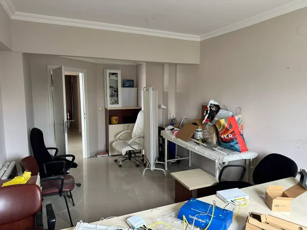 YEŞİLPARK EVLERİ SİTESİNDE 140M2 BAHÇE KULLANIMLI FIRSAT DAİRE - Görsel 8