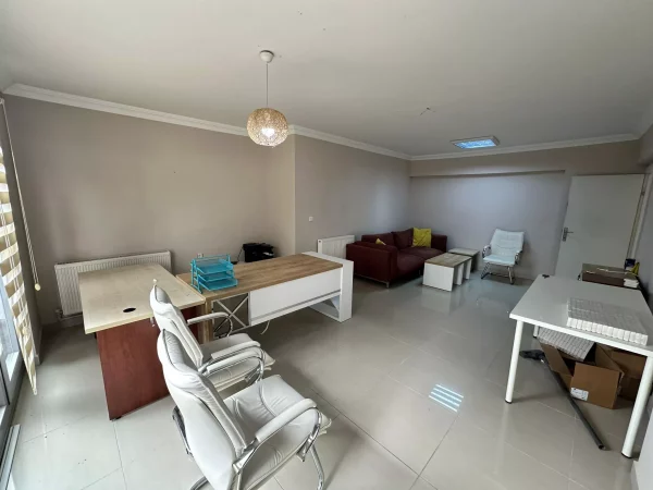 YEŞİLPARK EVLERİ SİTESİNDE 140M2 BAHÇE KULLANIMLI FIRSAT DAİRE - Görsel 13