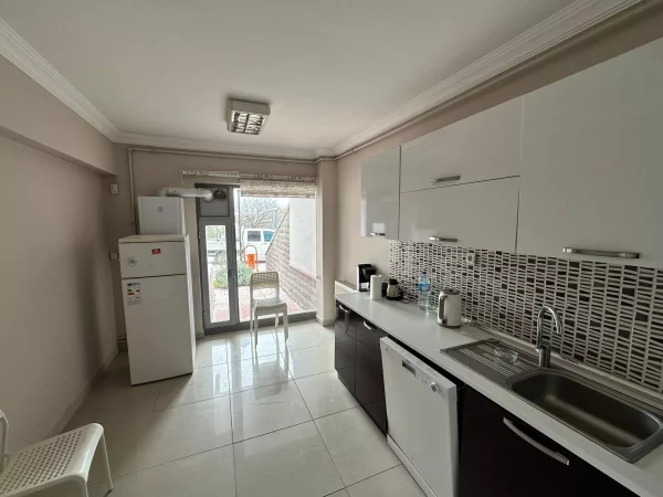 YEŞİLPARK EVLERİ SİTESİNDE 140M2 BAHÇE KULLANIMLI FIRSAT DAİRE - Görsel 18