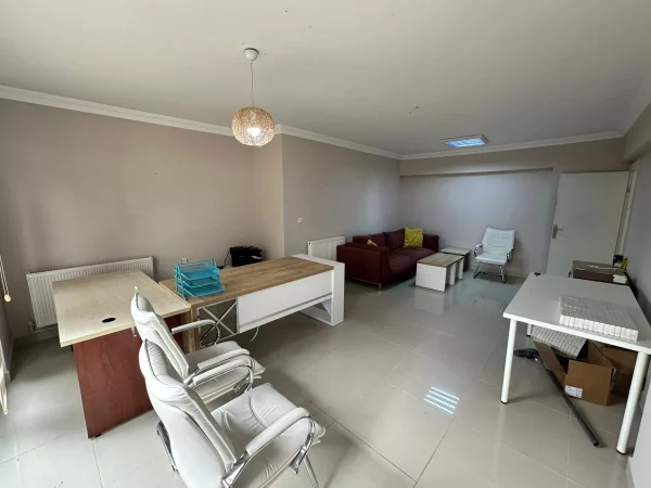 YEŞİLPARK EVLERİ SİTESİNDE 140M2 BAHÇE KULLANIMLI FIRSAT DAİRE - Görsel 21