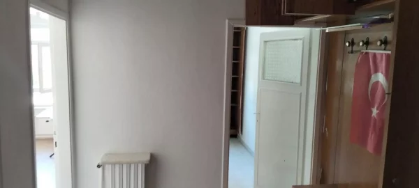 SEYHAN SOKAKTA GİRİŞ KAT 3+1  TEMİZ BOYALI KİRALIK DAİRE - Görsel 2