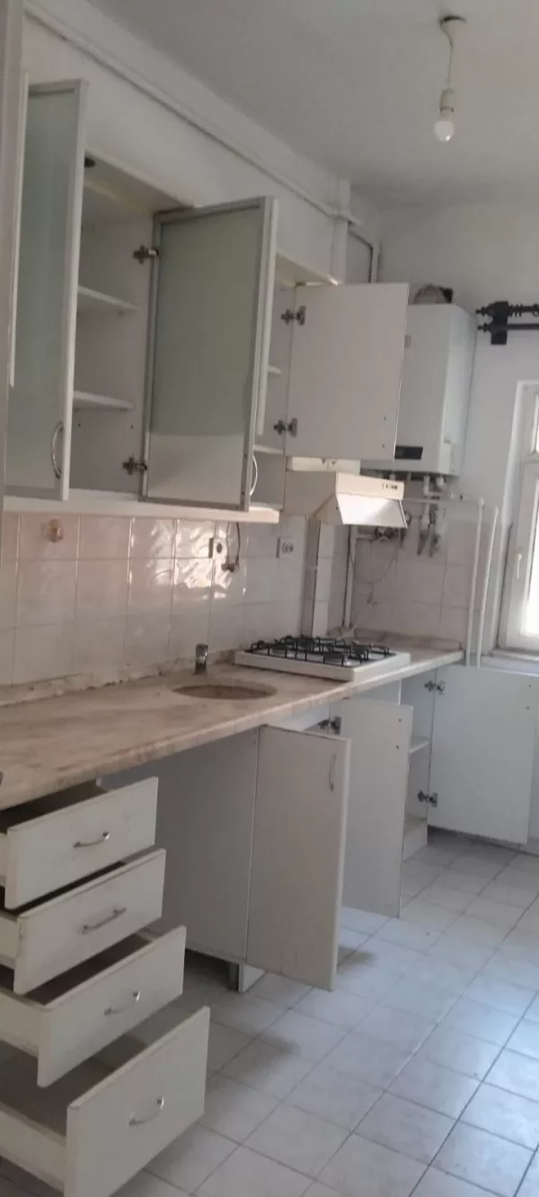 SEYHAN SOKAKTA GİRİŞ KAT 3+1  TEMİZ BOYALI KİRALIK DAİRE - Görsel 3