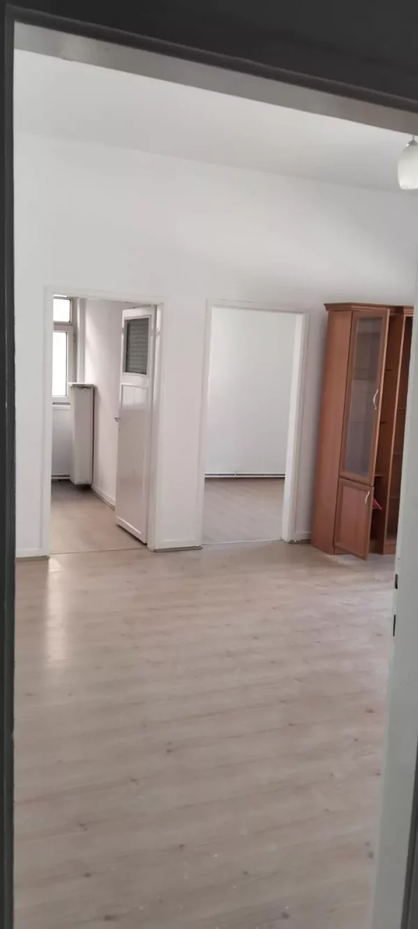 SEYHAN SOKAKTA GİRİŞ KAT 3+1  TEMİZ BOYALI KİRALIK DAİRE - Görsel 9