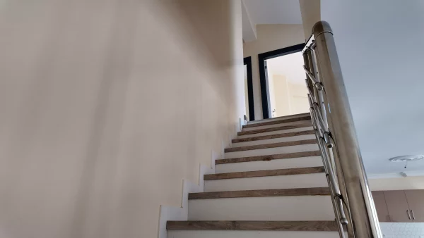 LİBYA CADDESİNDE YENİ BİNADA 4+1  BALKONLU OTOPARKLI DAİRE - Görsel 3