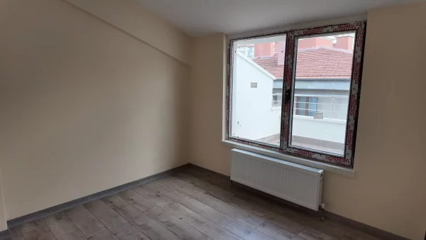 LİBYA CADDESİNDE YENİ BİNADA 4+1  BALKONLU OTOPARKLI DAİRE - Görsel 5