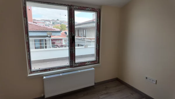 LİBYA CADDESİNDE YENİ BİNADA 4+1  BALKONLU OTOPARKLI DAİRE - Görsel 6