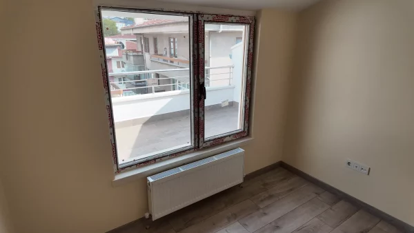 LİBYA CADDESİNDE YENİ BİNADA 4+1  BALKONLU OTOPARKLI DAİRE - Görsel 32