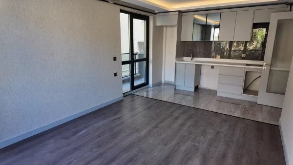 CEBECİ’DE ASANSÖRLÜ YENİ BİNADA 2+1 SATILIK DAİRE