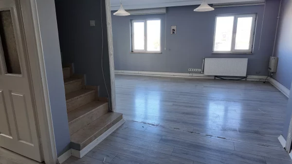 KOCATEPE İŞ MERKEZİNDE DUBLEKS 130M2  3+1 EMSALSİZ DAİRE - Görsel 2