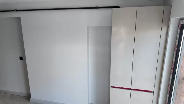 İÇEL SOKAK'TA 5.KATTA ÖN CEPHE DUBLEKS ÇİFT ASANSÖRLÜ SATILIK DAİRE - Görsel 4