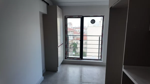 İÇEL SOKAK'TA 5.KATTA ÖN CEPHE DUBLEKS ÇİFT ASANSÖRLÜ SATILIK DAİRE - Görsel 5
