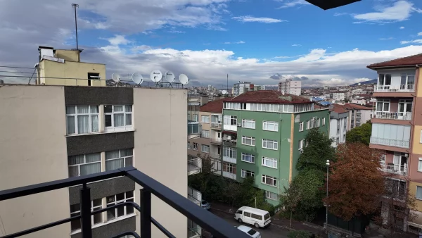 İÇEL SOKAK'TA 5.KATTA ÖN CEPHE DUBLEKS ÇİFT ASANSÖRLÜ SATILIK DAİRE - Görsel 11