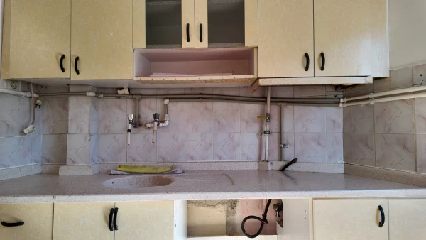KURTULUŞ' TA KOLEJ' E 15 DAKİKA ARA KATTA GÜNEY CEPHE 2+1 KOMBİLİ DAİRE - Görsel 4