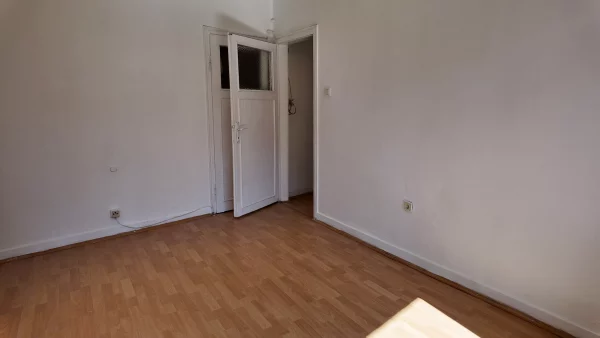 KURTULUŞ' TA KOLEJ' E 15 DAKİKA ARA KATTA GÜNEY CEPHE 2+1 KOMBİLİ DAİRE - Görsel 12