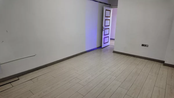 KARANFİL SOKAK' TA YAPILI BAKIMLI ARA KATTA IŞIKLANDIRMALI 3 BALKONLU 3+1 DAİRE - Görsel 10