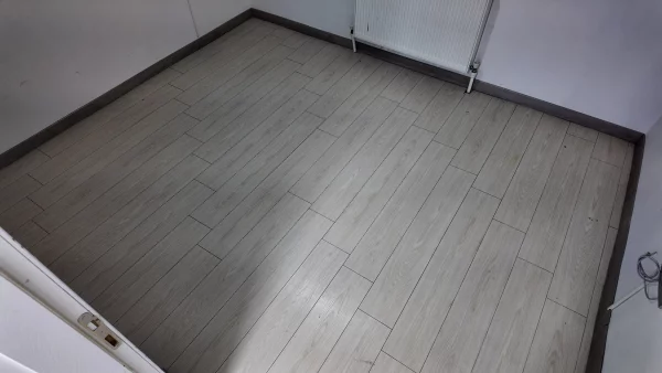 KARANFİL SOKAK' TA YAPILI BAKIMLI ARA KATTA IŞIKLANDIRMALI 3 BALKONLU 3+1 DAİRE - Görsel 31