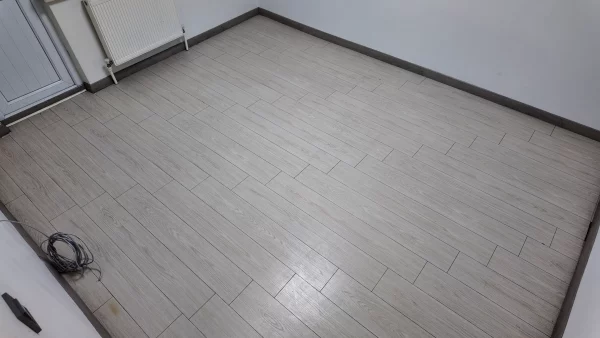 KARANFİL SOKAK' TA YAPILI BAKIMLI ARA KATTA IŞIKLANDIRMALI 3 BALKONLU 3+1 DAİRE - Görsel 36