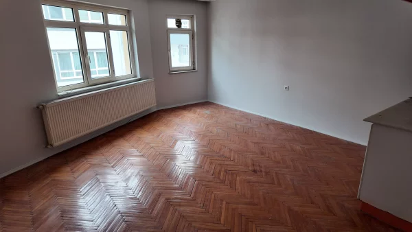 MALTEPE'DE METROYA 5 DK 4+1 TERASLI DUBLEKS DAİRE