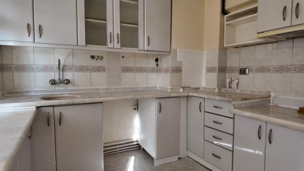 İLERİ MAHALLESİNDE MERKEZİ KONUMDA FERAH VE KULLANIŞLI 3+1 DAİRE - Görsel 17