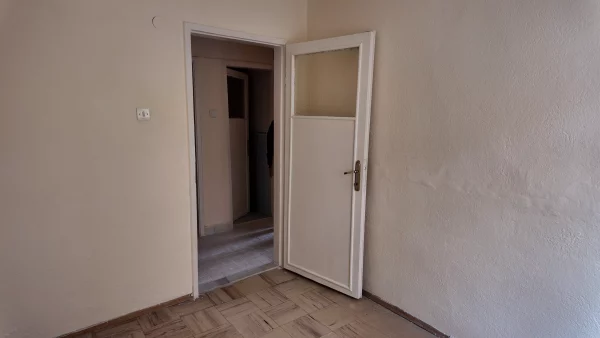 İLERİ MAHALLESİNDE MERKEZİ KONUMDA FERAH VE KULLANIŞLI 3+1 DAİRE - Görsel 22