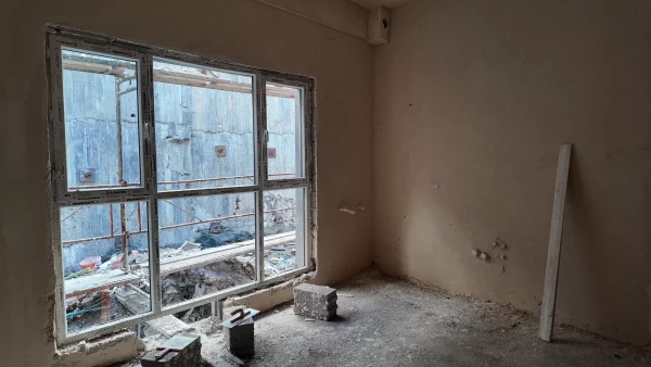KURUMSALA KIBRIS CADDESİ'NDE 140 m² ÖN OTOPARKLI KİRALIK İŞ YERİ - Görsel 12