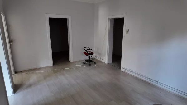 KOLEJDE KIZILAYA 10 DK BAHÇELİ KOMBİLİ MERKEZİ YERDE 3+1 DAİRE - Görsel 4