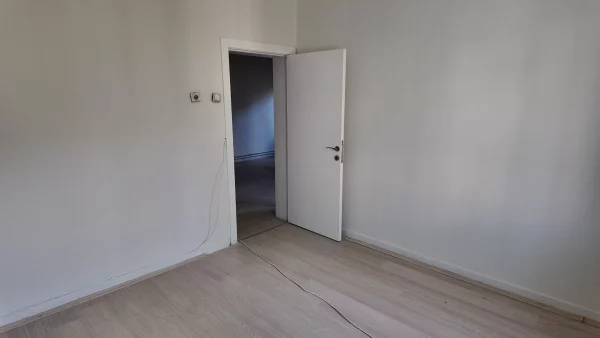 KOLEJDE KIZILAYA 10 DK BAHÇELİ KOMBİLİ MERKEZİ YERDE 3+1 DAİRE - Görsel 15